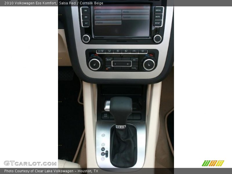 Salsa Red / Cornsilk Beige 2010 Volkswagen Eos Komfort