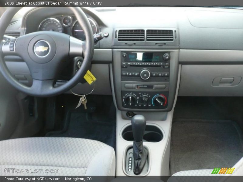 Summit White / Gray 2009 Chevrolet Cobalt LT Sedan