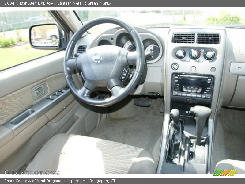 Canteen Metallic Green / Gray 2004 Nissan Xterra XE 4x4