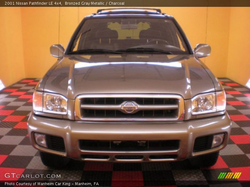 Bronzed Gray Metallic / Charcoal 2001 Nissan Pathfinder LE 4x4