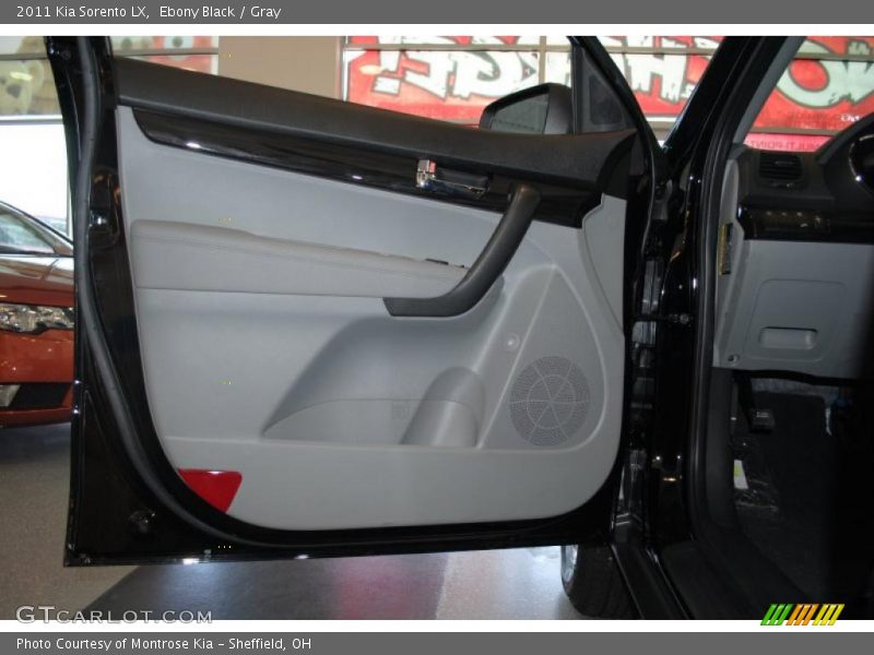 Ebony Black / Gray 2011 Kia Sorento LX