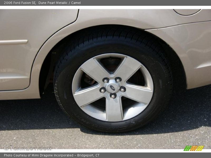 Dune Pearl Metallic / Camel 2006 Ford Fusion SE