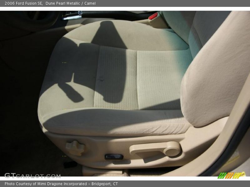 Dune Pearl Metallic / Camel 2006 Ford Fusion SE