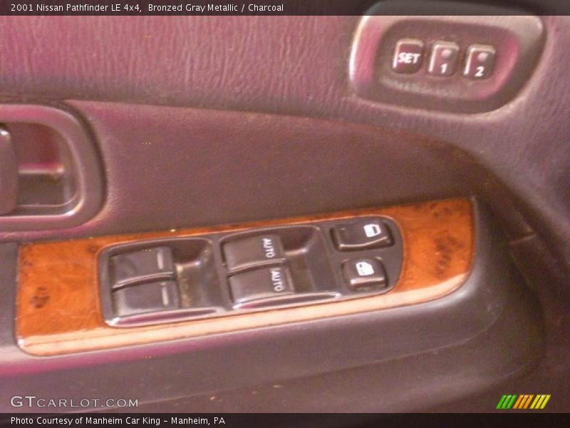 Bronzed Gray Metallic / Charcoal 2001 Nissan Pathfinder LE 4x4