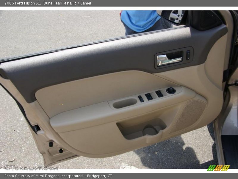Dune Pearl Metallic / Camel 2006 Ford Fusion SE