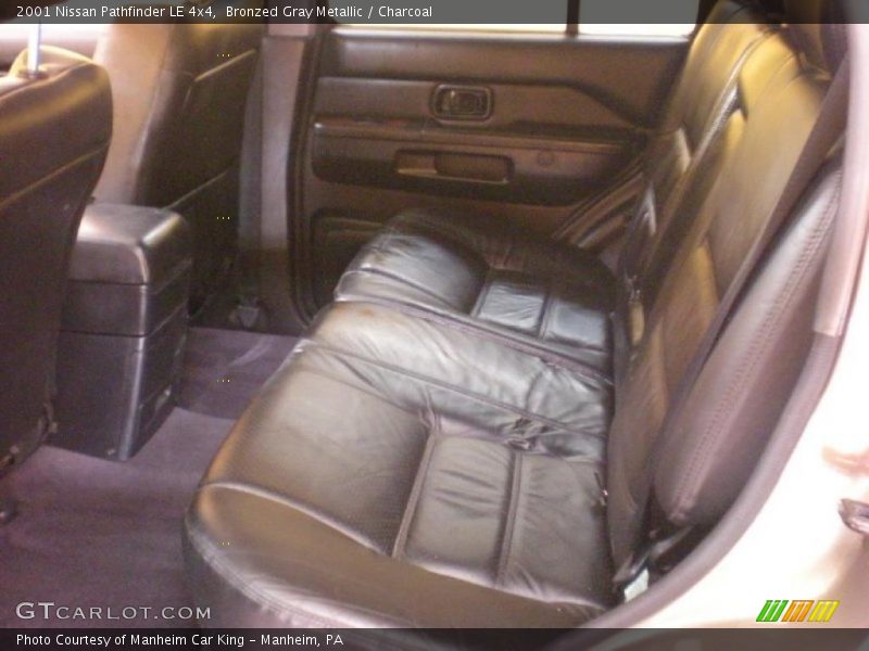 Bronzed Gray Metallic / Charcoal 2001 Nissan Pathfinder LE 4x4