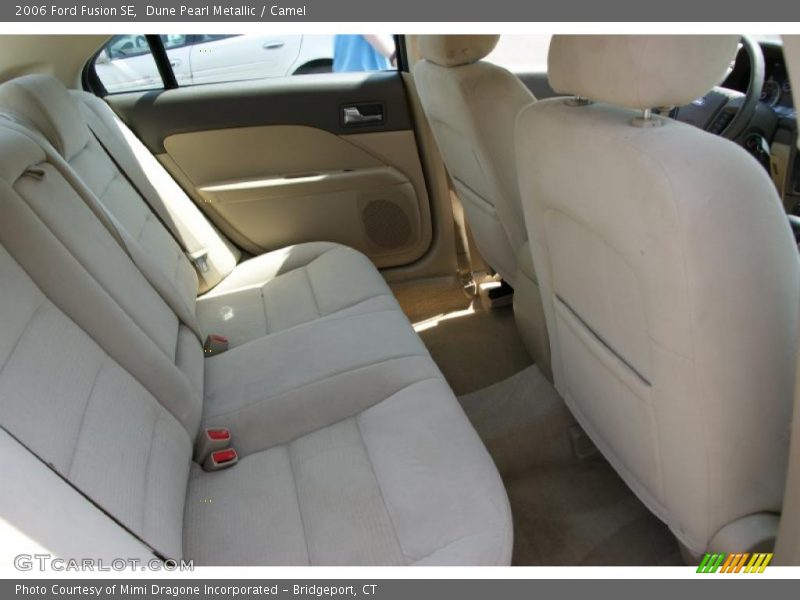 Dune Pearl Metallic / Camel 2006 Ford Fusion SE