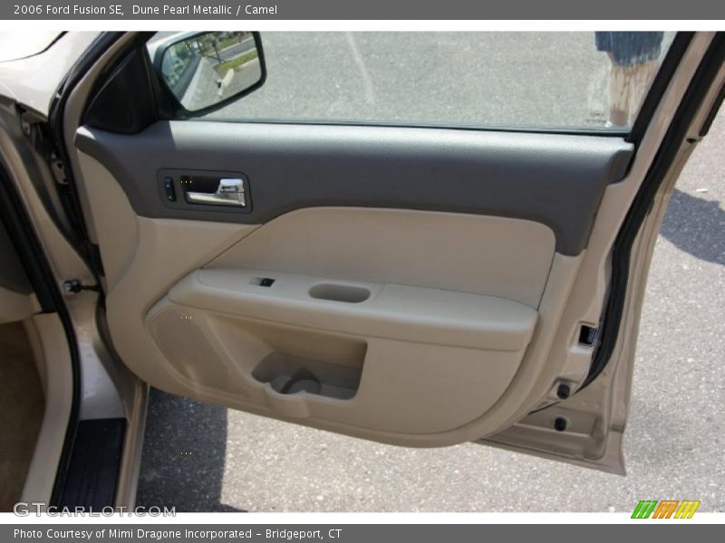 Dune Pearl Metallic / Camel 2006 Ford Fusion SE