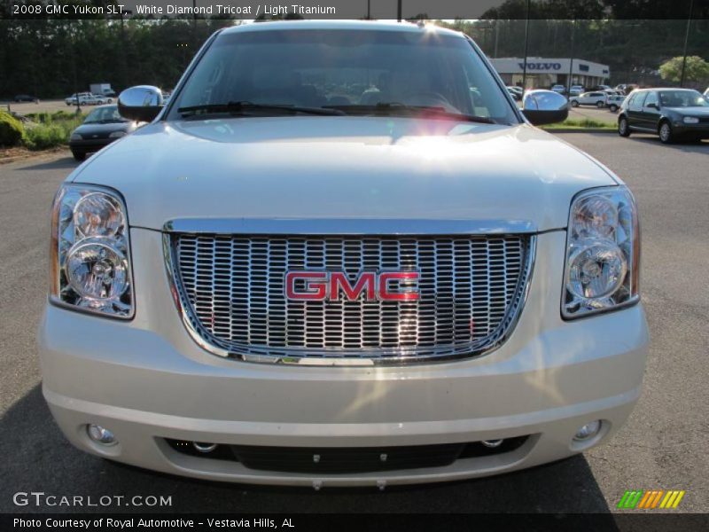 White Diamond Tricoat / Light Titanium 2008 GMC Yukon SLT