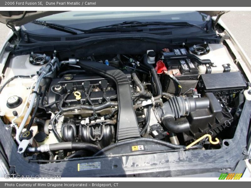 Dune Pearl Metallic / Camel 2006 Ford Fusion SE