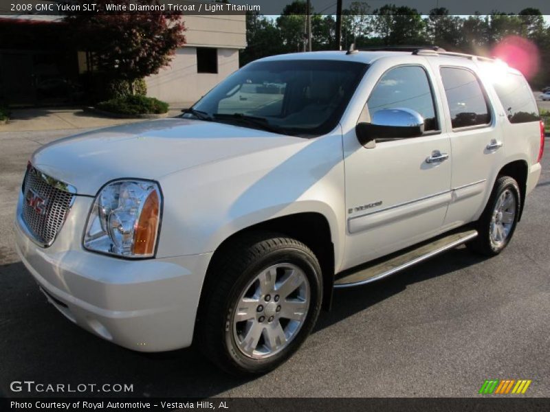 White Diamond Tricoat / Light Titanium 2008 GMC Yukon SLT