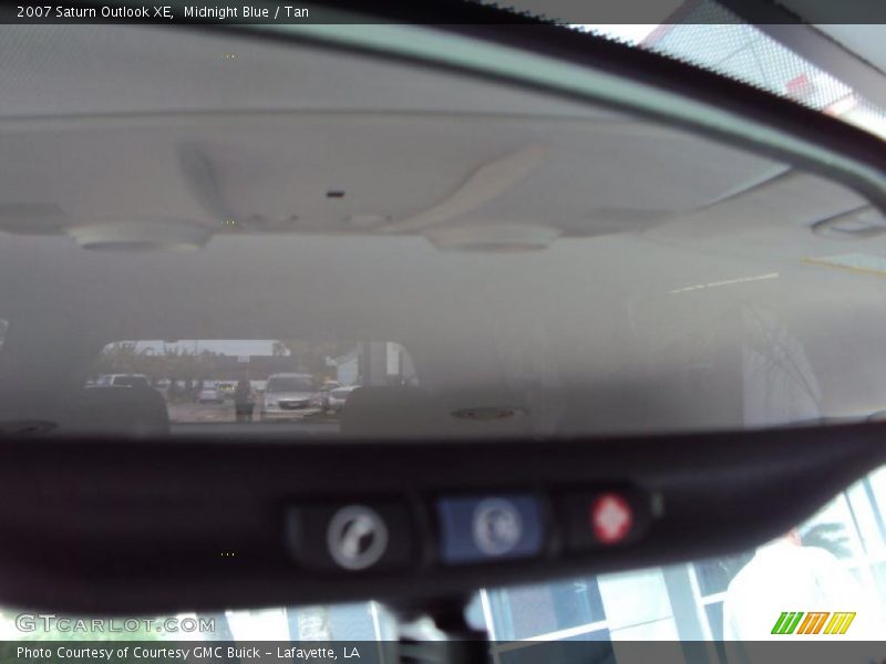 Midnight Blue / Tan 2007 Saturn Outlook XE