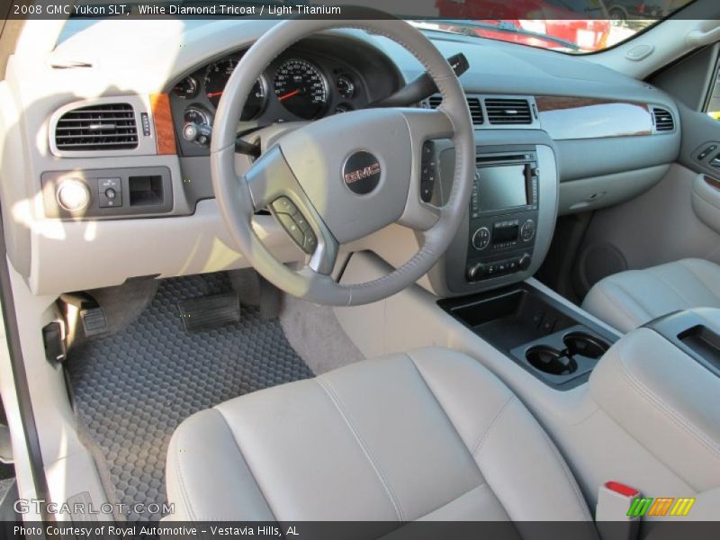 White Diamond Tricoat / Light Titanium 2008 GMC Yukon SLT
