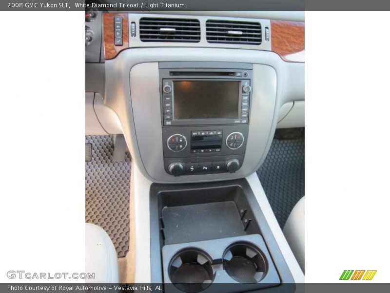 White Diamond Tricoat / Light Titanium 2008 GMC Yukon SLT