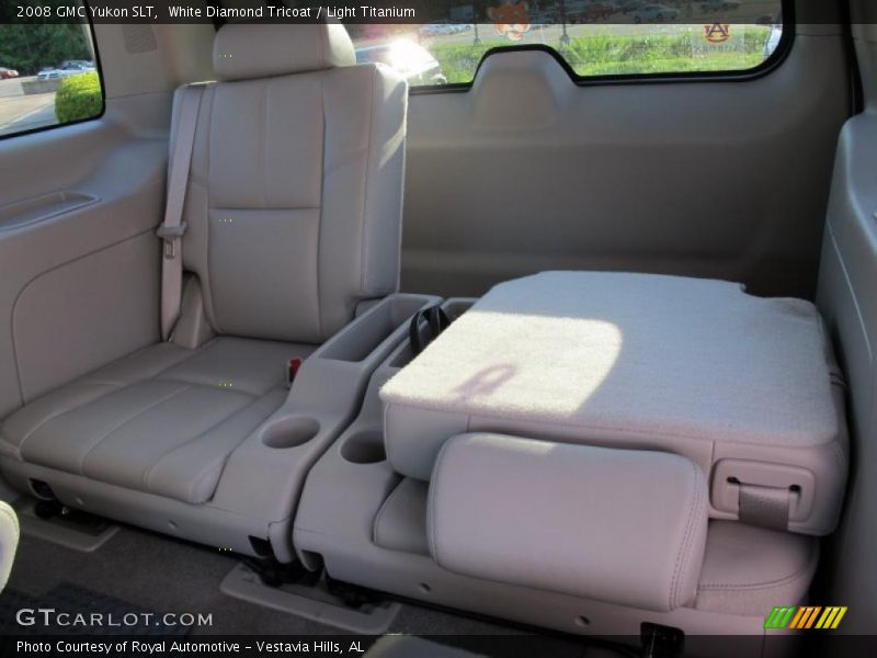 White Diamond Tricoat / Light Titanium 2008 GMC Yukon SLT
