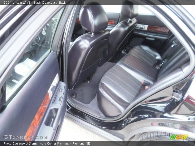 Black Clearcoat / Black 2004 Lincoln LS V8