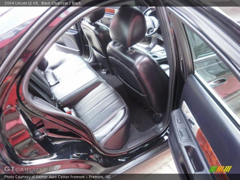 Black Clearcoat / Black 2004 Lincoln LS V8
