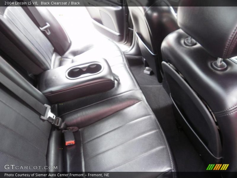 Black Clearcoat / Black 2004 Lincoln LS V8