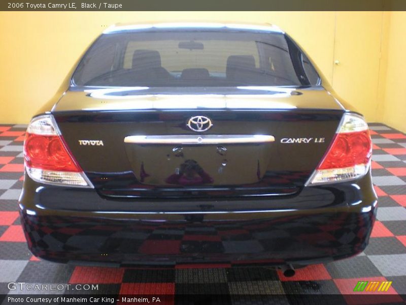 Black / Taupe 2006 Toyota Camry LE