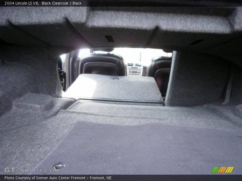 Black Clearcoat / Black 2004 Lincoln LS V8