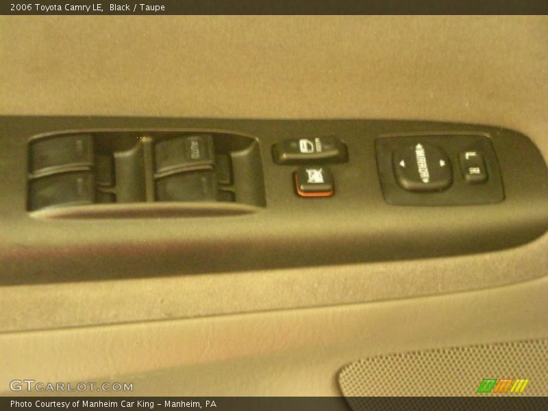Black / Taupe 2006 Toyota Camry LE