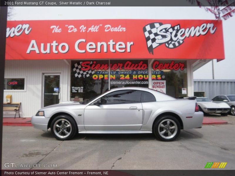 Silver Metallic / Dark Charcoal 2001 Ford Mustang GT Coupe
