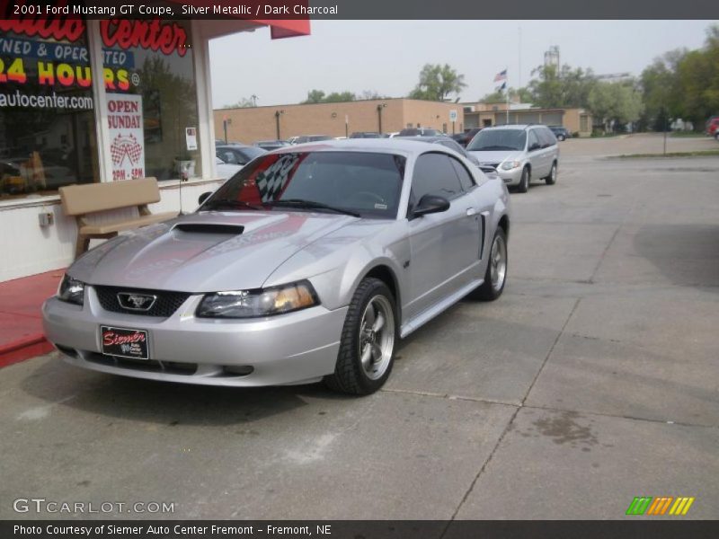 Silver Metallic / Dark Charcoal 2001 Ford Mustang GT Coupe
