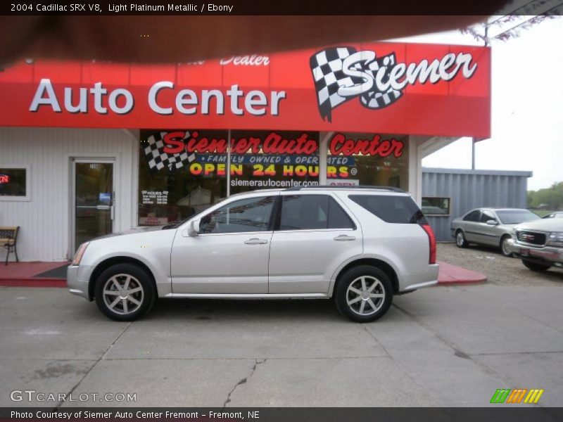 Light Platinum Metallic / Ebony 2004 Cadillac SRX V8