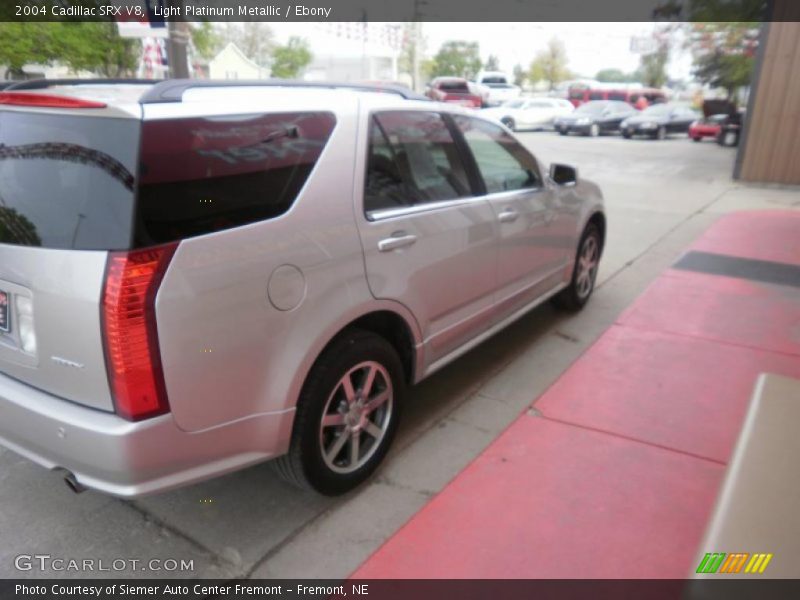 Light Platinum Metallic / Ebony 2004 Cadillac SRX V8