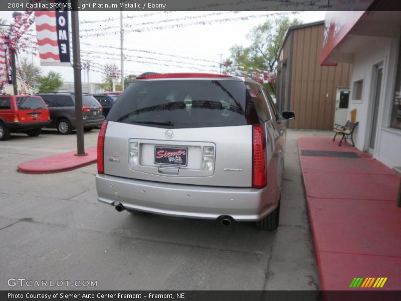 Light Platinum Metallic / Ebony 2004 Cadillac SRX V8