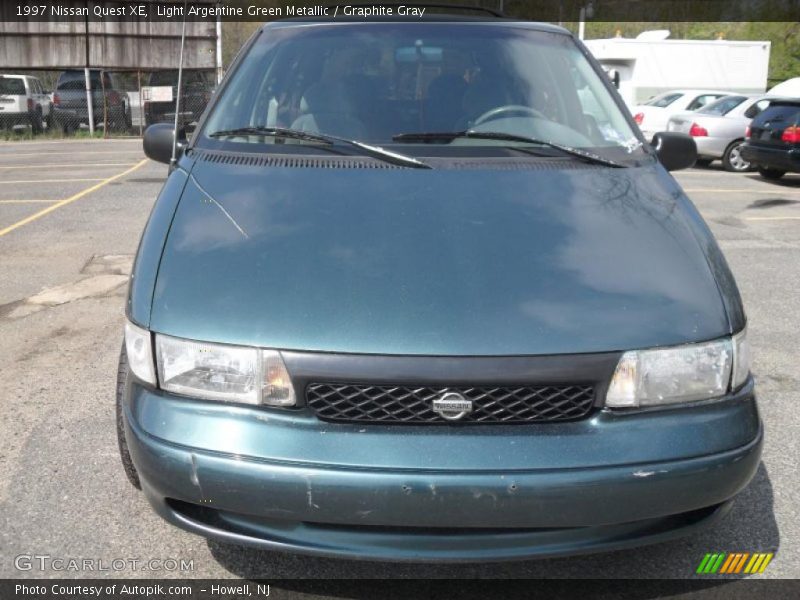 Light Argentine Green Metallic / Graphite Gray 1997 Nissan Quest XE