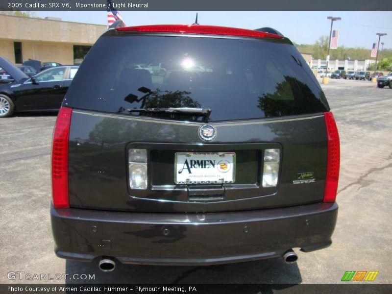 Moonstone / Light Neutral 2005 Cadillac SRX V6