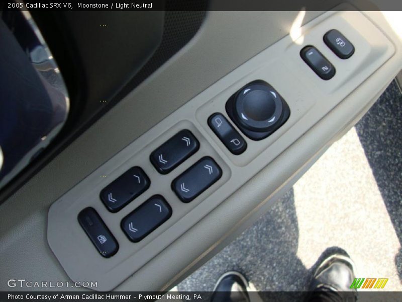Moonstone / Light Neutral 2005 Cadillac SRX V6