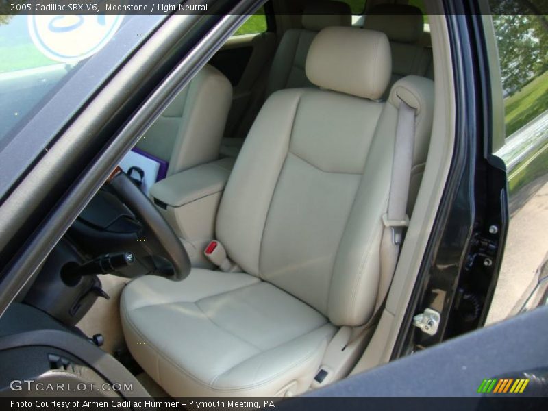 Moonstone / Light Neutral 2005 Cadillac SRX V6