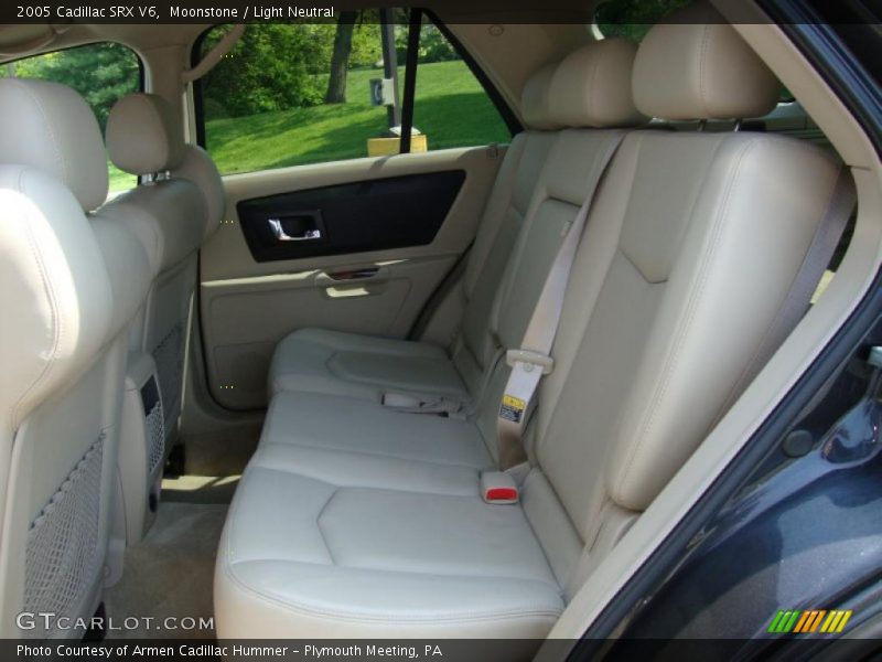 Moonstone / Light Neutral 2005 Cadillac SRX V6