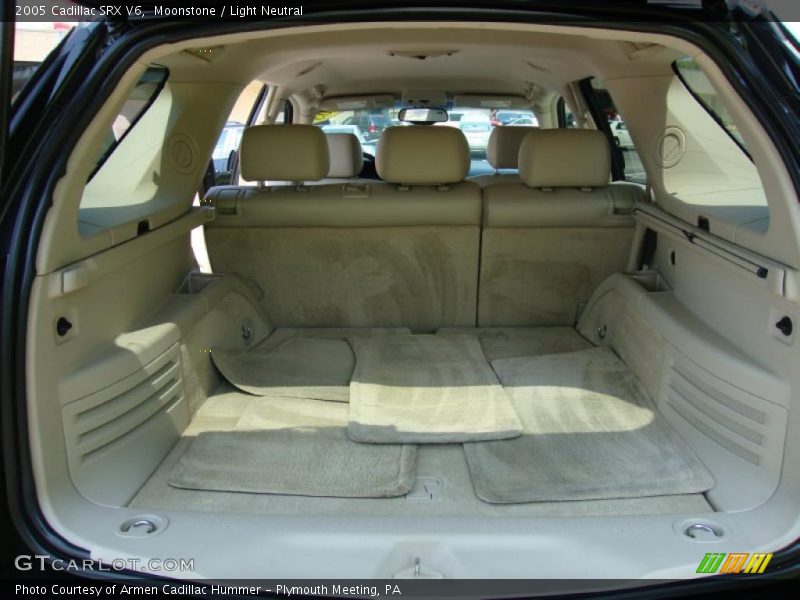 Moonstone / Light Neutral 2005 Cadillac SRX V6