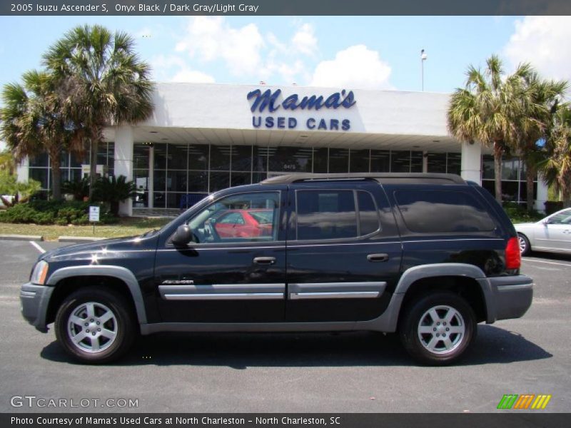 Onyx Black / Dark Gray/Light Gray 2005 Isuzu Ascender S