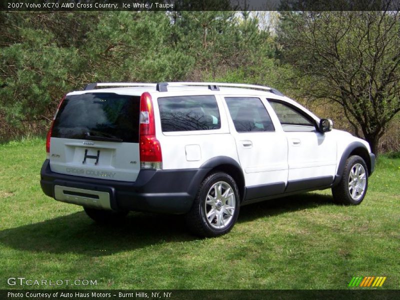 Ice White / Taupe 2007 Volvo XC70 AWD Cross Country