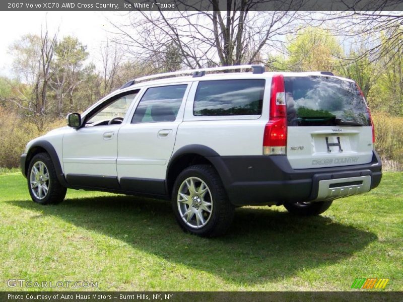 Ice White / Taupe 2007 Volvo XC70 AWD Cross Country