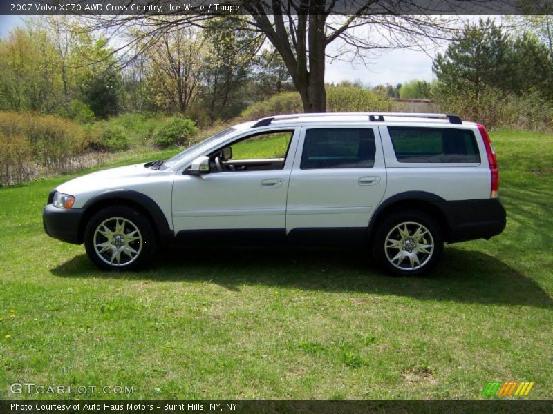 Ice White / Taupe 2007 Volvo XC70 AWD Cross Country