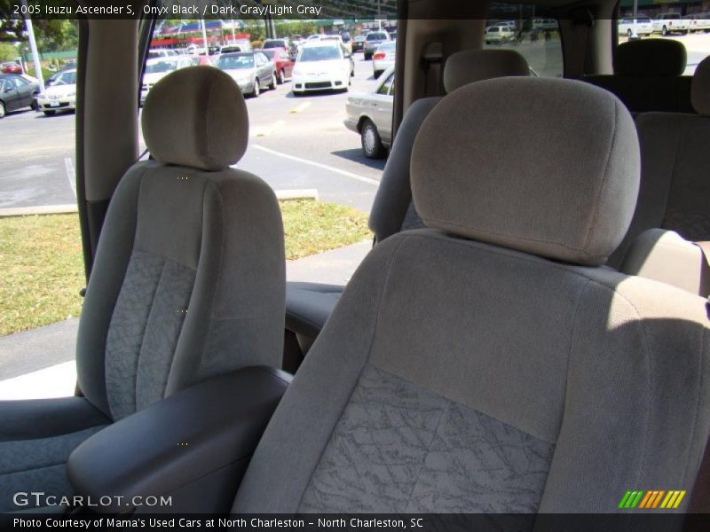 Onyx Black / Dark Gray/Light Gray 2005 Isuzu Ascender S