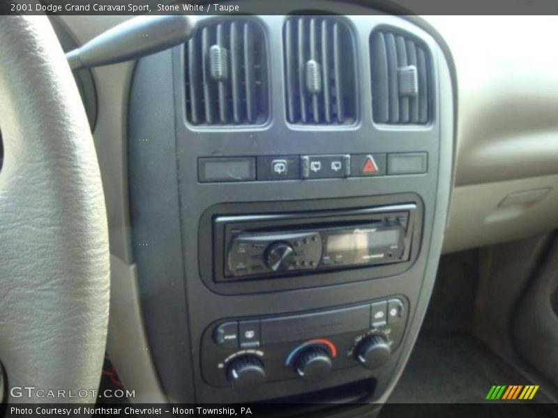 Stone White / Taupe 2001 Dodge Grand Caravan Sport