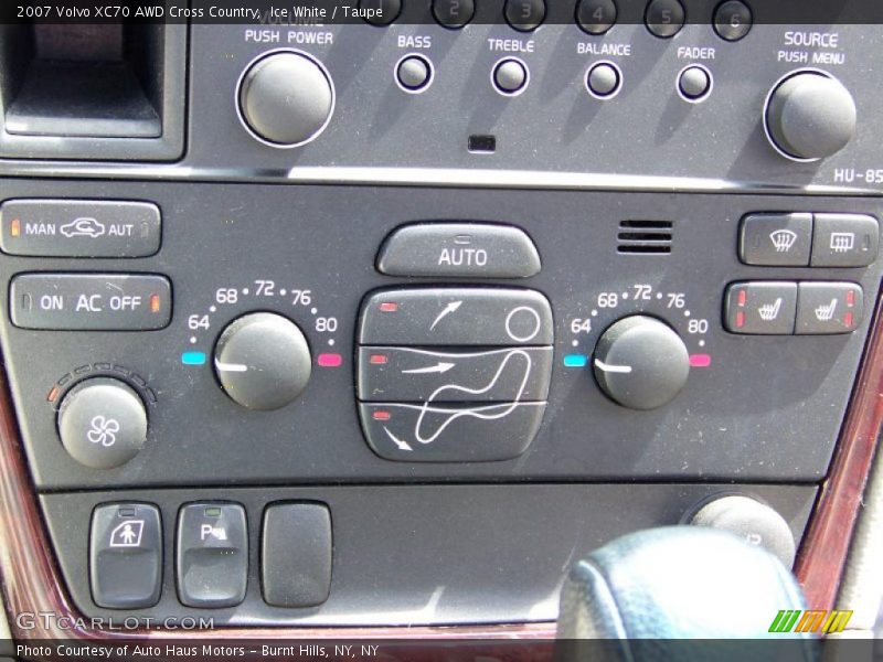 Ice White / Taupe 2007 Volvo XC70 AWD Cross Country