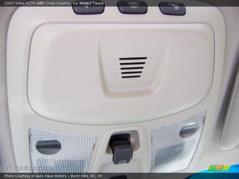 Ice White / Taupe 2007 Volvo XC70 AWD Cross Country