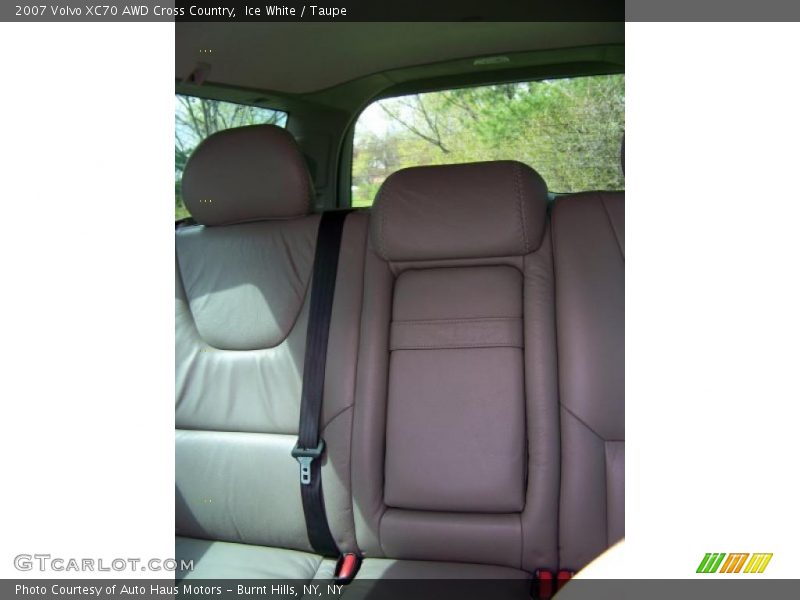 Ice White / Taupe 2007 Volvo XC70 AWD Cross Country
