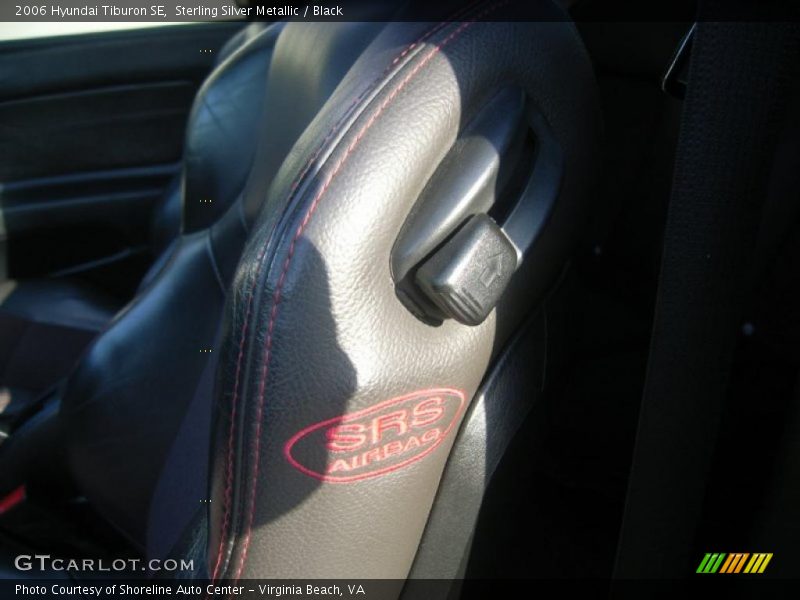 Sterling Silver Metallic / Black 2006 Hyundai Tiburon SE