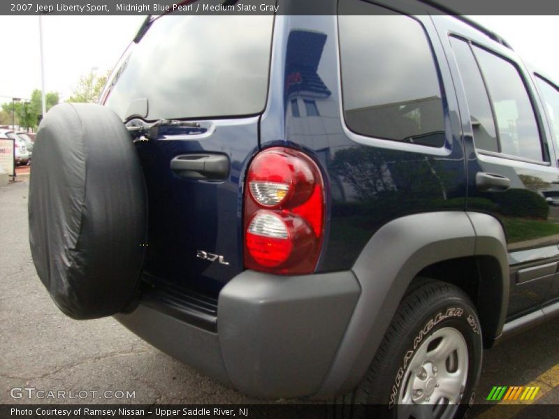 Midnight Blue Pearl / Medium Slate Gray 2007 Jeep Liberty Sport