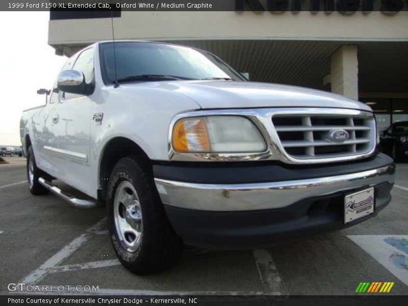 Oxford White / Medium Graphite 1999 Ford F150 XL Extended Cab