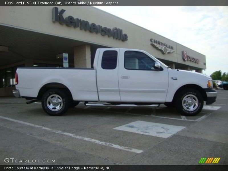 Oxford White / Medium Graphite 1999 Ford F150 XL Extended Cab