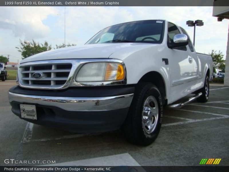 Oxford White / Medium Graphite 1999 Ford F150 XL Extended Cab